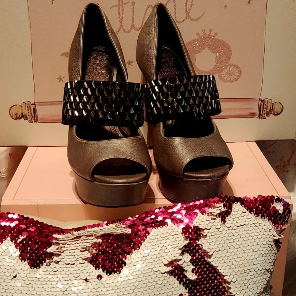 Vince Camuto